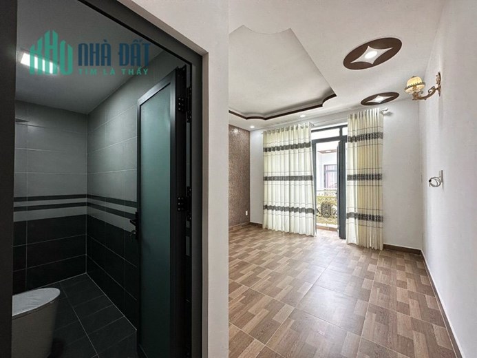 Nhà đẹp quá hẻm xe tải Cách mạng tháng 8 Tân Bình 4 tầng 62m2 chỉ 7 tỷ 95
