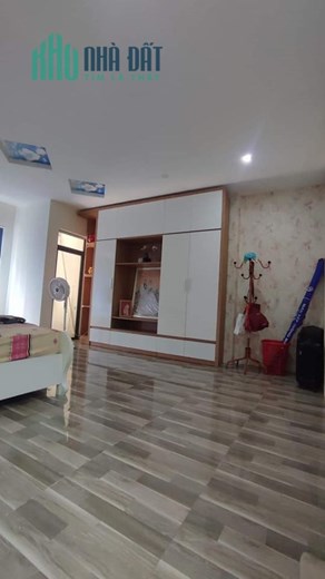 Bán nhà  phân lô ô tô  Dọc Bún – Văn Khê  - Hà Đông 
-Diện tích 50m dân xây 5 tầng chắc chắn giá