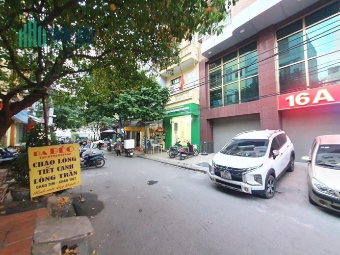 NHÀ ĐẸP YÊN PHÚC VĂN QUÁN - PHÂN LÔ 2 THOÁNG VỈA HÈ Ô TRÁNH - 50M - MT4,4M - 7 TỶ HƠN