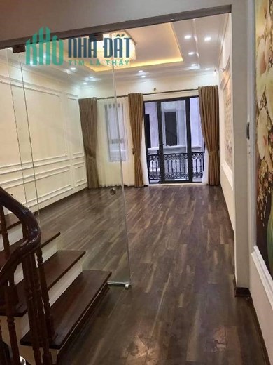 Bán nhà Thạch Bàn, Gần phố, Full nội thất, 40 m2, 5 tầng, chỉ 3,5 tỷ.