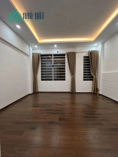P/LÔ TÂN MAI Ô TÔ TRÁNH 10M SỔ ĐỎ NỘI THẤT VIP 37M2 GIÁ NHÌNH 3 TỶ