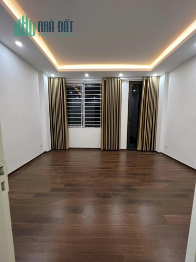 P/LÔ TÂN MAI Ô TÔ TRÁNH 10M SỔ ĐỎ NỘI THẤT VIP 37M2 GIÁ NHÌNH 3 TỶ