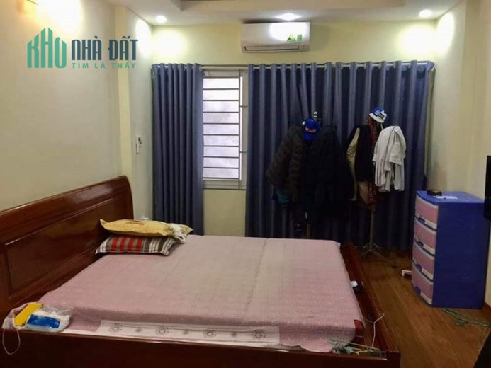 Bán nhà Yên Xá- Tân Triều 30m x 5 tầng, ngõ thông, ba gác đỗ cửa, giá chỉ 3,35 tỷ.