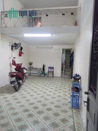 BÁN NHÀ BỒ ĐỀ 50M 3 TẦNG GIÁ 3 TỶ5  NHÀ PHÂN LÔ Ô TÔ ĐỖ CỬA.