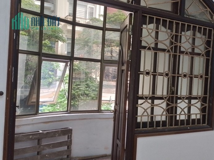 CHO THUÊ NHÀ MẶT PHỐ 5 TẦNG  - MẶT TIỀN CỰC THOÁNG -  ĐANG CẢI TẠO MỚI -   KINH DOANH LUÔN 
LH: