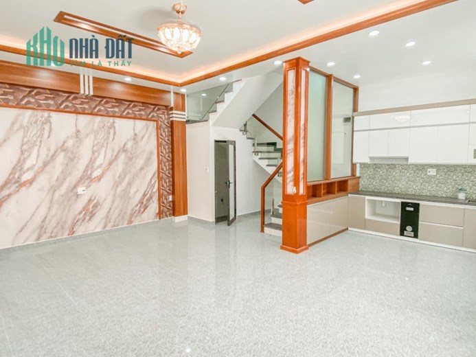 Bán nhà 4 tầng khu Quán Nam đường Hoàng Ngọc Phách, 50m2, giá 4.4 tỷ, sổ đỏ chính chủ.