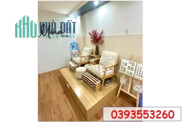 ⭐Cần sang nhượng tiệm Nail khu vực đường Đào Duy Từ, Q.10; 0393553260