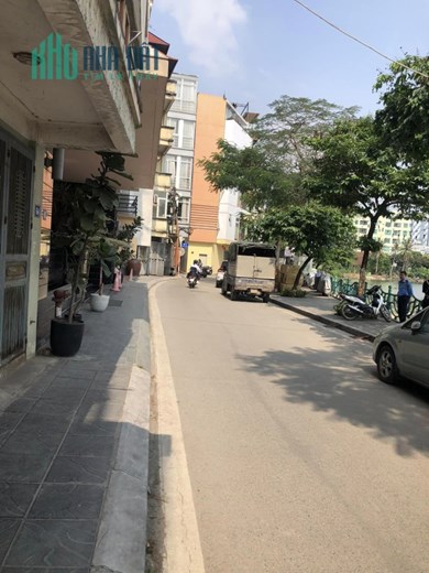 ⚜️ Bán Thửa đất vị trí vàng Yên Hoa, Tây Hồ, 250m2 T MT 6.7m, Chỉ 92.5 Tỷ ⚜️