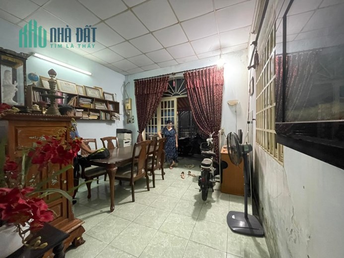 Bán gấp nhà 2 tầng 98m2, rộng 6m, nở hậu hơn 7m Nguyễn Thị Định, BTT, Quận 2