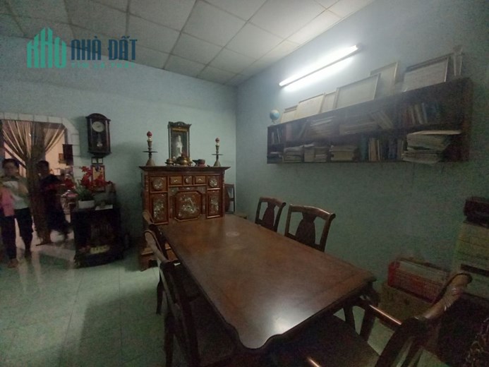 Bán gấp nhà 2 tầng 98m2, rộng 6m, nở hậu hơn 7m Nguyễn Thị Định, BTT, Quận 2