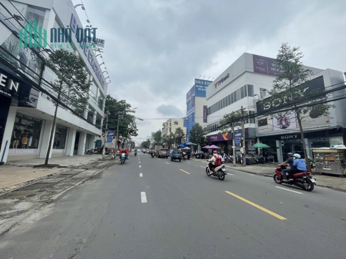 Cho thuê nhà 1 trệt 2 lầu GÓC MẶT TIỀN đường PHẠM VĂN THUẬN cung đường THỜI TRANG TRUNG TÂM TP.Biên