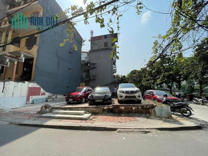 BÁN MẢNH ĐẤT VÀNG PHỐ, HỒ PHƯƠNG MAI, Đ.ĐA, LÔ GÓC, VIEW HỒ,Ở SƯỚNG, KD ĐỈNH, 185M2 x MT 15M .
