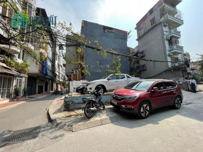 BÁN MẢNH ĐẤT VÀNG PHỐ, HỒ PHƯƠNG MAI, Đ.ĐA, LÔ GÓC, VIEW HỒ,Ở SƯỚNG, KD ĐỈNH, 185M2 x MT 15M .