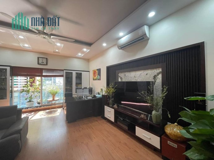 ⚜️ Bán Nhà Mặt Phố Cửa Bắc, Ba Đình, 115m2 7T MT 22m, Chỉ 93 Tỷ ⚜️