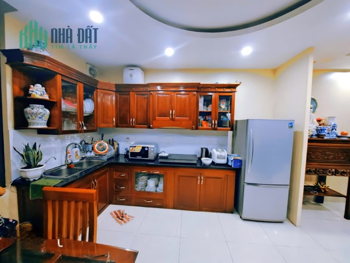 Bán Nhà Ngõ 325 Kim Ngưu, Lô Góc, Mặt Tiền Khủng, Oto Kinh Doanh, 50m2*5 Tầng, Giá 11 Tỷ