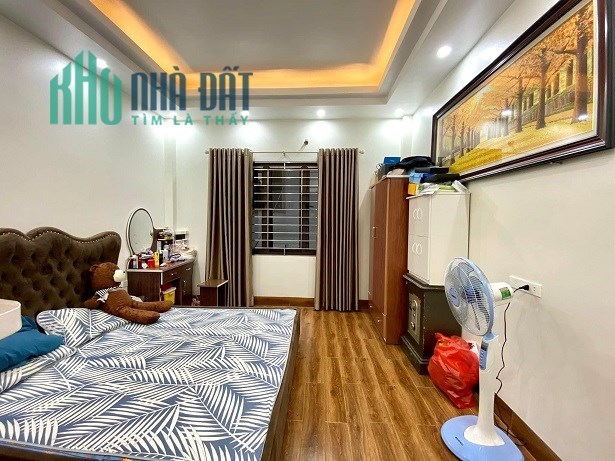 NĂM XƯA KIỀU VẪN LÀ KIỀU, BÂY GIỜ EM BÁN NHÀ ĐẸP LONG BIÊN. THƯƠNG KIỀU TA NHỚ CỐ HƯƠNG AI ƠI YÊU