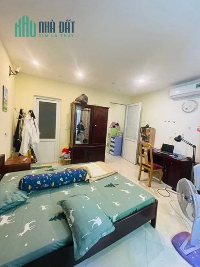 Bán gấp nhà dân xây phố Ỷ La, Dương Nội 46m2, 4 tầng sát ô tô giá 3.8 tỷ
