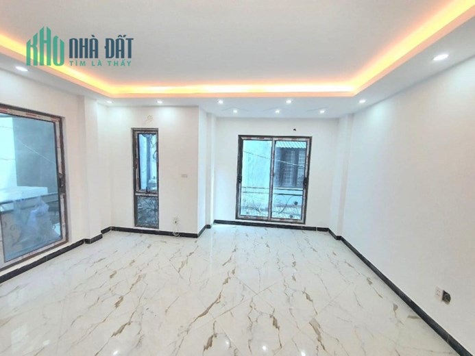 BÁN NHÀ KIM GIANG-HOÀNG MAI-5 TẦNG- MỚI KINH KOONG-NGÕ NÔNG THÔNG  - NỘI THẤT ĐẲNG CẤP-