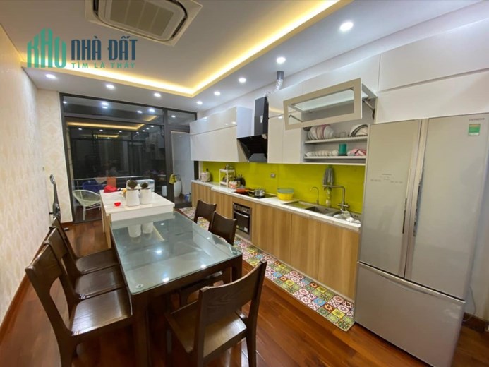 Bán nhà mặt phố Đỗ Quang, 2 thoáng, DT 65m2 x 7  tầng, MT 4m. Kinh doanh tốt