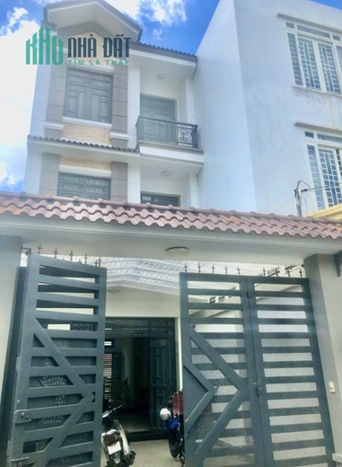 Nhà mới cứng- 93m2- 3 tầng -2 MT đường nhựa 6m-HXH_Lã Xuân Oai-TNPA
