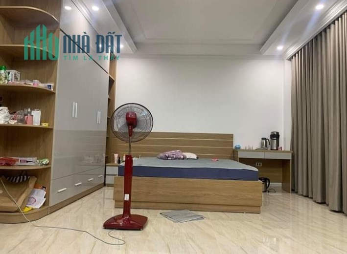 Bán toà văn phòng mới đẹp 8T thang máy Lạc Long Quân view Hồ Tây 27.5 tỷ