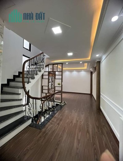6T thang máy mới đẹp, ô tô tránh Lạc Long Quân 60m x 14.5 tỷ 0343564283