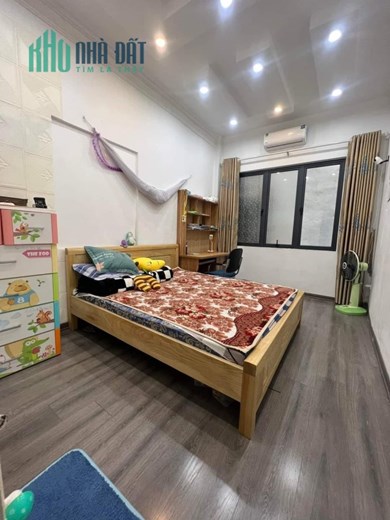 Bán gấp nhà Vũ Trọng Phụng 36m2, 3.5 tầng, ô tô kinh doanh giá nhỉnh 5 tỷ