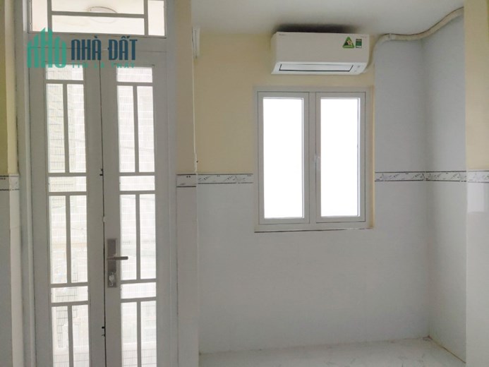 Nhà nhỏ xinh gần MT Phạm Hùng P9Q8. Giá 1,93 tỷ TL