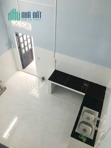 Cho thuê NNC hẻm ôtô Phạm Thế Hiển P5Q8. Giá 10tr/tháng