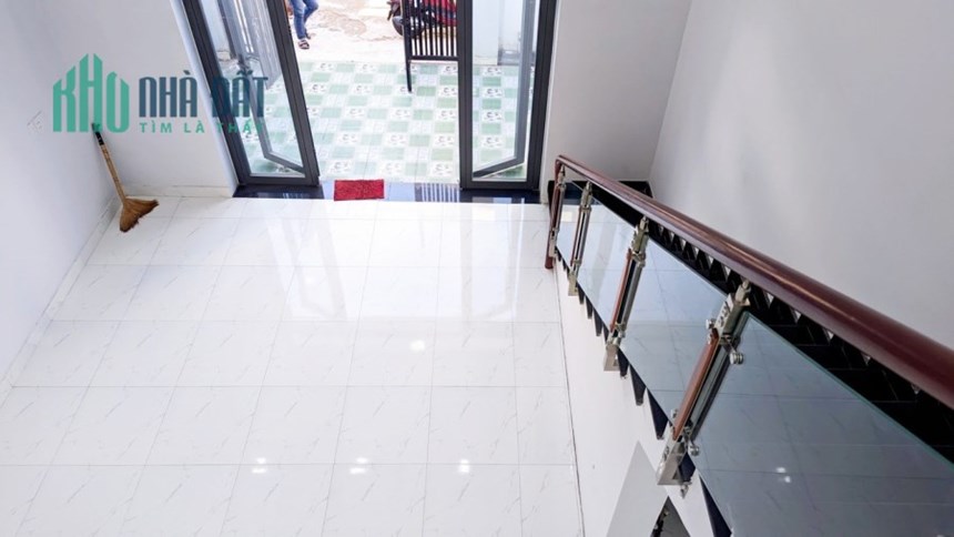 Nhà đẹp 2 tầng Đõ Xuân Hợp, Quận 9. 80m2 ngang 5m dài 16m.Giá 4.5 tỷ TL.