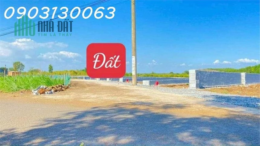 Cần bán lô đất nền thuộc xã Láng Dài, huyện đất đỏ 5x30 có 100m2 thổ cư giá 700tr