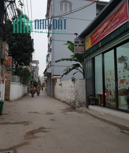 Cần bán mảnh đất ở Yên Vĩnh, diện tích 55 m2 - Lô góc - Đường rộng - ô tô tránh thoải mái vào nhà -