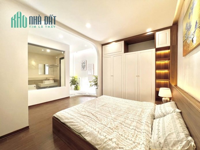 Siêu Phẩm 45m Phố Bạch Mai, HaI bà Trưng, 4 Ngủ, Vài Bước Chân Ra Ô Tô Tránh. Gía Nhỉnh 5 Tỷ