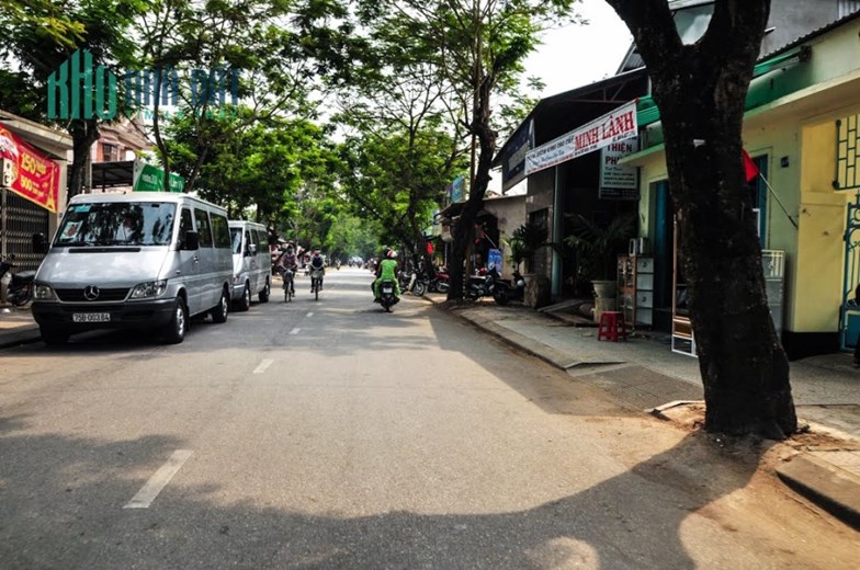 Cần tiền bán gấp nhà Mặt Phố Yết Kiêu - Nguyễn Du giá 21 tỷ, 45m x 5 tầng, Kinh doanh đắc địa