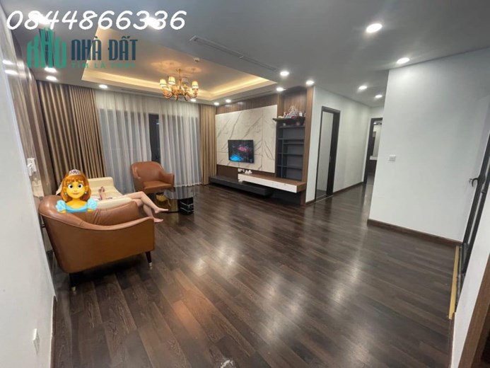 Căn góc 130m2 2 mặt thoáng, 3 phòng ngủ mặt đường Nguyễn Trãi, full nội thất, giá chỉ 7,3 tỷ