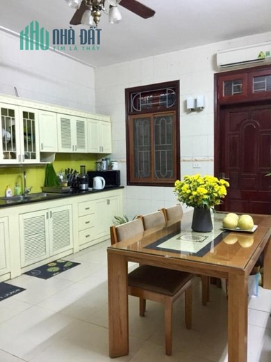Nhà Phân Lô Cảm Hội, 60m2, 4T, MT 4m, 8.9 tỷ, Ô Tô, Ngõ Thông, 0977097287