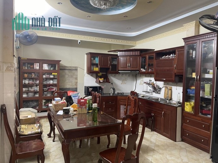 Giảm sốc 1,2 tỷ  - Gò Vấp  - P3 - Hẻm 8 m Xe tải đua   - Mặt tiền tương lai   - Chỉ 8.8  tỷ tl .