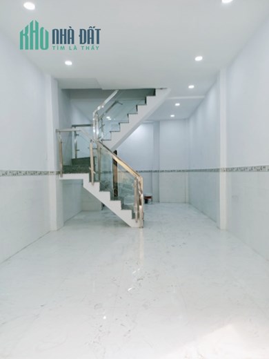 Bán nhà 2 tầng BTCT Minh Phụng Quận 11 37m2 HXH 3m nở hậu chỉ nhỉnh 4 tỷ.
