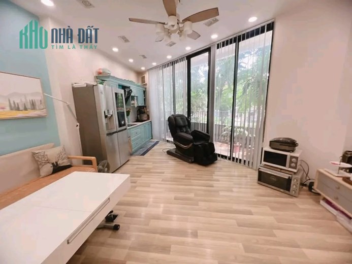 ⚜️ Bán nhà Mặt phố Trần Khát Chân, Hai Bà Trưng, 35m2 5T MT 6.5m, Chỉ 16.9 Tỷ ⚜️