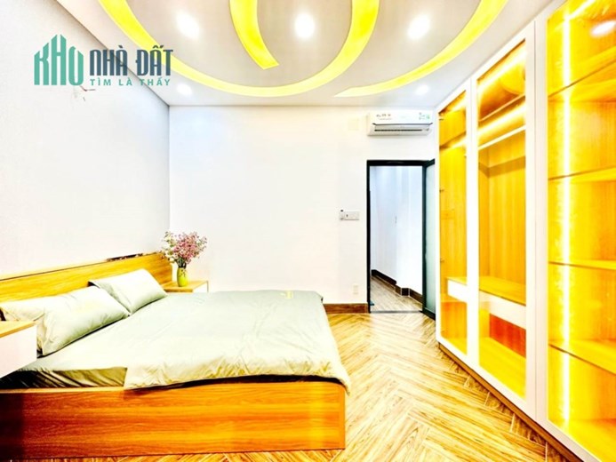Phạm Văn Chiêu 45m2  3 tầng  4.2 x 12  giá 5.5 ty nhà bao đẹp