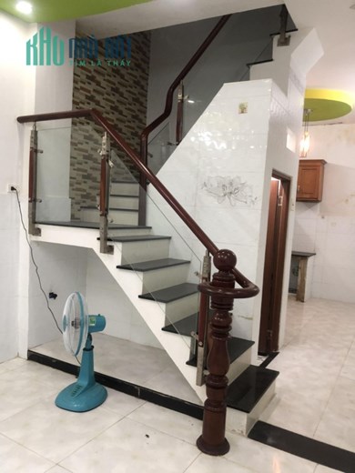 Bán nhà đẹp 2 tầng BTCT Lê Tung Quận 11 33m2 Hẻm ba gác nhỉnh 4 tỷ thương lượng