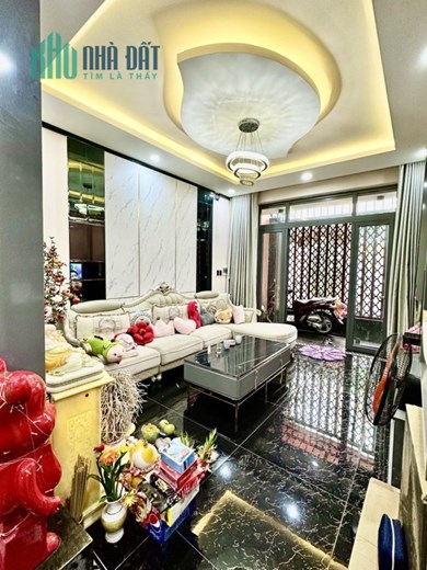 TÂN PHÚ - NGANG 7M CÁCH MẶT TIỀN 3 CĂN - Ô TÔ VÀO NHÀ - HẺM XE TẢI THÔNG VI VU - 7x12.5 Vuông Vức.