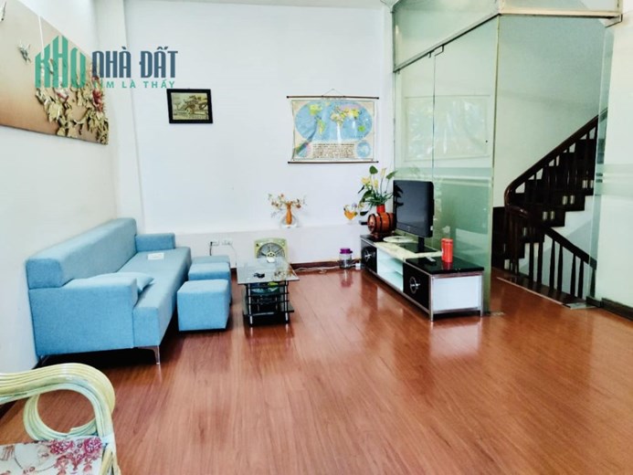 ⚜️ Bán nhà phân lô phố Nguyễn Văn Huyên, Cầu Giấy, Ô tô, Vỉa hè, 70m2 5T MT 7.4m, Chỉ 17.2 Tỷ ⚜️