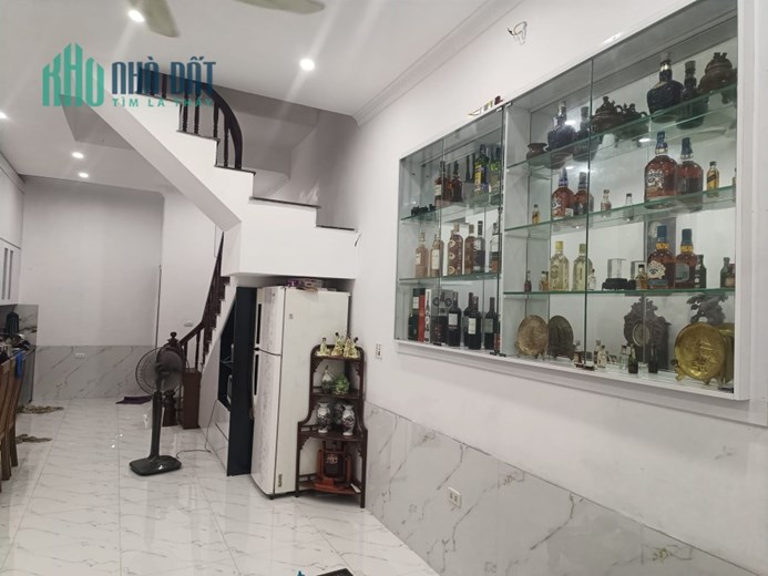 BÁN NHÀ TRƯƠNG ĐỊNH, Ô TÔ ĐỖ GẦN, TẶNG FULL NỘI THẤT, NHÀ 4 NGỦ SIÊU ĐẸP 45M2 * 4 PN HƠN 4 TỶ