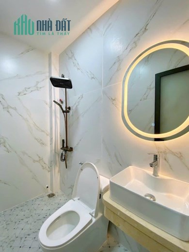 NHÀ MỚI KOONG NGÕ RỘNG THOÁNG SÁNG CÁCH PHỐ VÀI BƯỚC CHÂN, ĐỐI DIỆN ROYAL CITY - THANH XUÂN