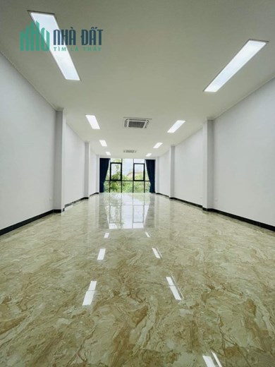 víp nhất quận đống đa tòa VP hoàng cầu ôtô tránh 84,5m 7t nhỉnh 31 tỷ.