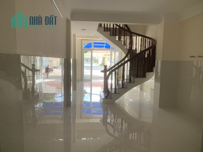 CHÍNH CHỦ CHO THUÊ MẶT BẰNG MẶT TIỀN ĐƯỜNG SỐ 8, PHƯỜNG 26, QUẬN BÌNH THẠNH, HCM