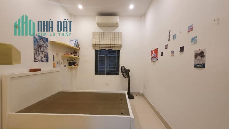 BÁN NHÀ PHÂN LÔ CÁN BỘ - Ô TÔ DỪNG ĐỖ, KHU VỰC VIP NGHĨA TÂN - NHÀ ĐẸP DÂN XÂY - Ở SƯỚNG. Chỉ từ 8