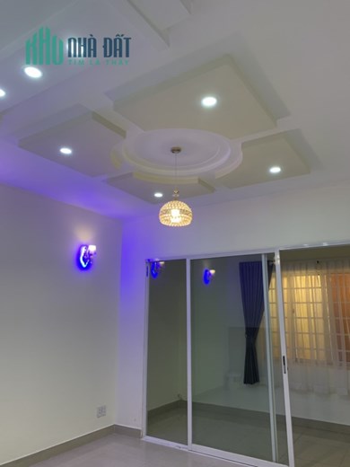 Bán nhà Mặt tiền Quận Tân Phú gần LŨY BAN BÍCH. DT 4.5x21, 5 tầng. Giá 13.5 tỷ TL