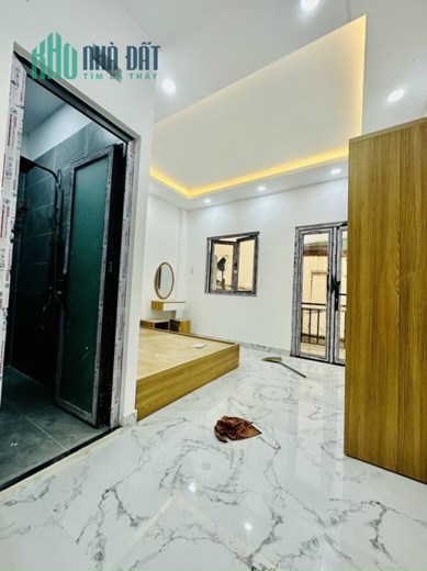 BÁN NHÀ SÁT PHÚ NHUẬN 68M2 HXH NỞ HẬU 6.2M 4 PHÒNG NGỦ SÁT MẶT TIỀN NGUYỄN THÀI SƠN  4.05. TỶ.